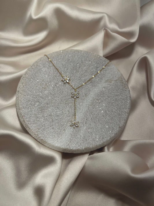 Dainty necklace